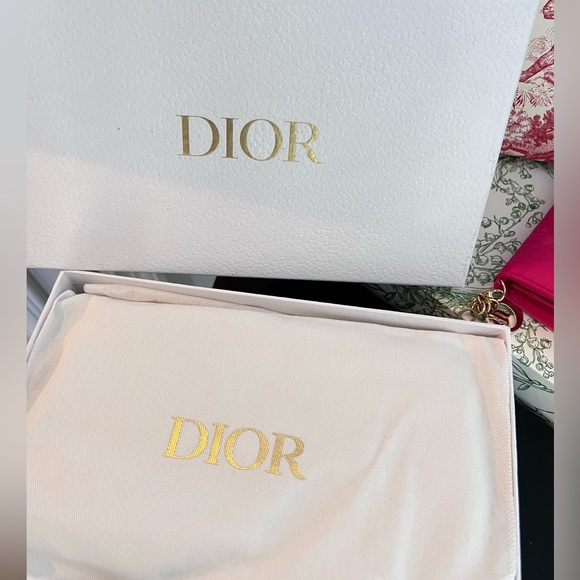 🩷SOLD🩷PK only Dior Caro wallet - Picture 3 of 5